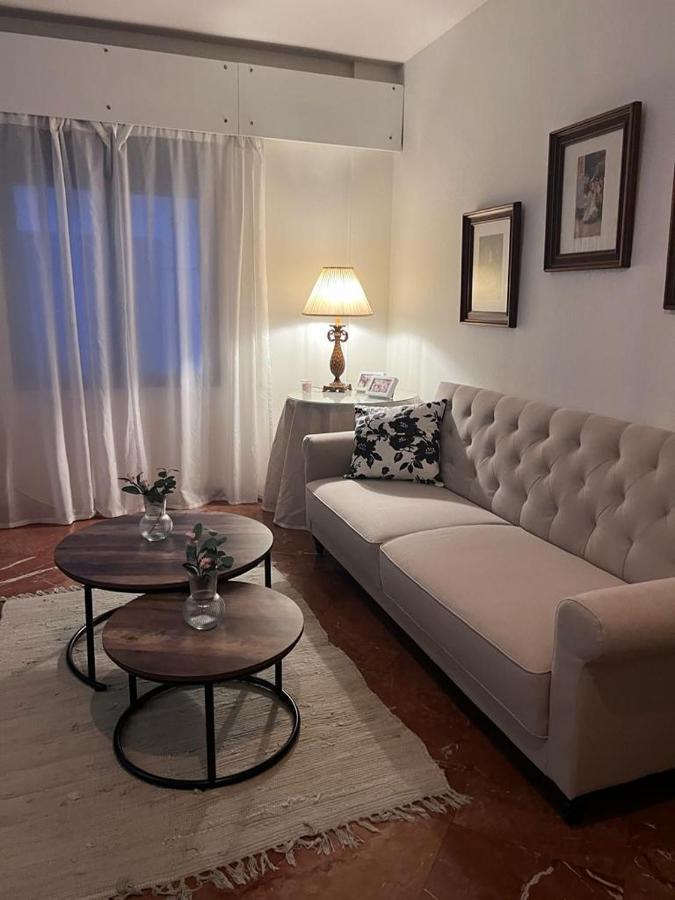 Apartamento Turistico R. Gonzalez Abreu Sevilla Exterior foto